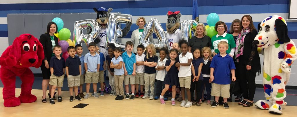 students at Get in the Game assembly with ReadOKC and OKC Dodgers mascots